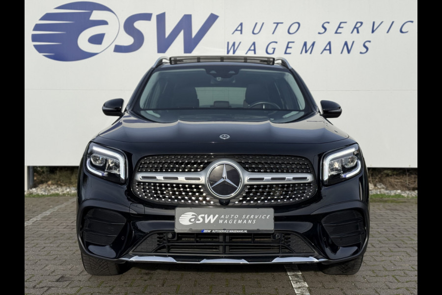 Mercedes-Benz Glb 200 Business Solution AMG | Pano | Trekhaak | Navi | Camera | LED | DAB+