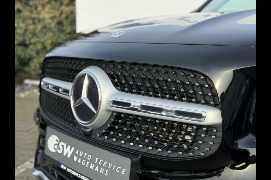 Mercedes-Benz Glb 200 Business Solution AMG | Pano | Trekhaak | Navi | Camera | LED | DAB+