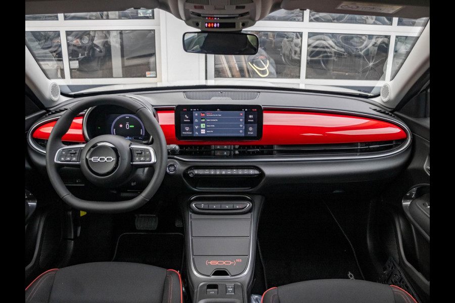 Fiat 600E RED 54 kWh | 17% Bijtelling | Gratis Wallbox |