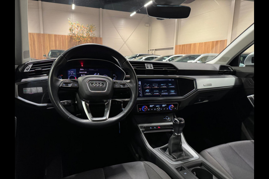 Audi Q3 35 TFSI Pro Line business, Apple Carplay, Matrix, ACC, Android Auto, Blind Spot, Camera, Volledig Onderhouden