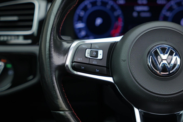 Volkswagen Golf 2.0 TSI GTI Performance |Pano|Leder|Keyless|DynAudio|Carplay|