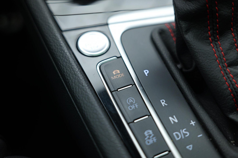 Volkswagen Golf 2.0 TSI GTI Performance |Pano|Leder|Keyless|DynAudio|Carplay|