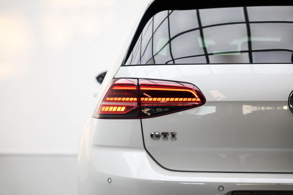 Volkswagen Golf 2.0 TSI GTI Performance |Pano|Leder|Keyless|DynAudio|Carplay|