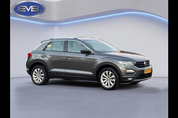 Volkswagen T-Roc 1.0 TSI Style Business plus, climaat controle, 17 inch, navigatie, luxe uitvoering, 1 e eigenaar, NL auto met nap