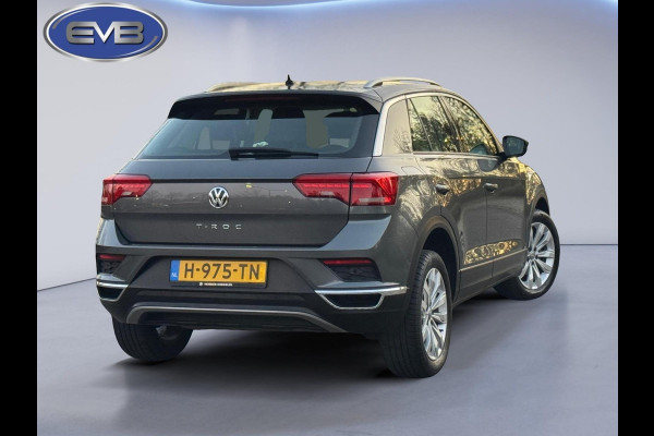 Volkswagen T-Roc 1.0 TSI Style Business plus, climaat controle, 17 inch, navigatie, luxe uitvoering, 1 e eigenaar, NL auto met nap