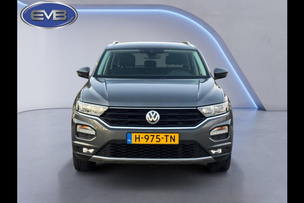 Volkswagen T-Roc 1.0 TSI Style Business plus, climaat controle, 17 inch, navigatie, luxe uitvoering, 1 e eigenaar, NL auto met nap
