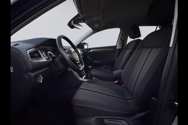 Volkswagen T-Roc 1.0 TSI Style Business plus, climaat controle, 17 inch, navigatie, luxe uitvoering, 1 e eigenaar, NL auto met nap