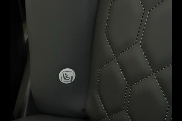 Volvo XC90 T8 Hybride Plus Dark 21 inch 7 Zits All Black 455pk 360 camera