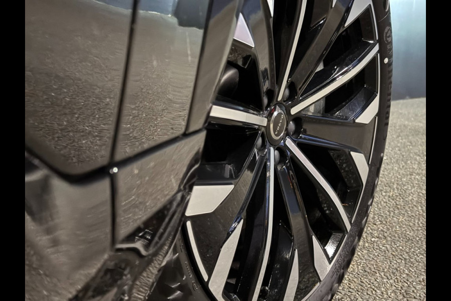 Volvo XC90 T8 Hybride Plus Dark 21 inch 7 Zits All Black 455pk 360 camera