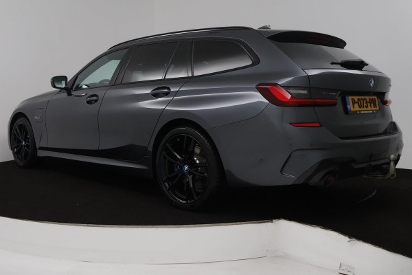 BMW 3 Serie Touring 330e High Executive (PANORAMADAK, TREKHAAK, STOELVERWARMING, ACHTERUITRIJCAMERA, STUURVERWARMING)