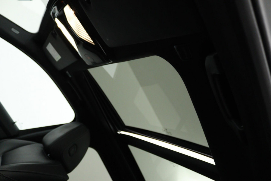 BMW 3 Serie Touring 330e High Executive (PANORAMADAK, TREKHAAK, STOELVERWARMING, ACHTERUITRIJCAMERA, STUURVERWARMING)