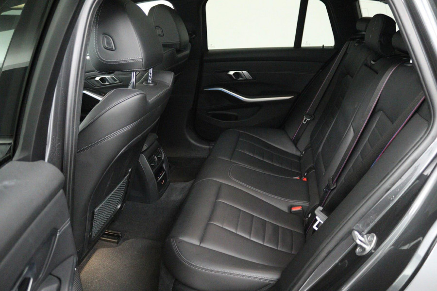 BMW 3 Serie Touring 330e High Executive (PANORAMADAK, TREKHAAK, STOELVERWARMING, ACHTERUITRIJCAMERA, STUURVERWARMING)