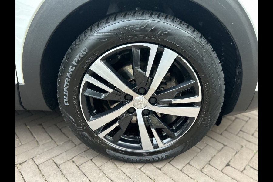 Peugeot 3008 1.2 130pk Automaat Allure Navi, Carplay, Trekhaak, Camera