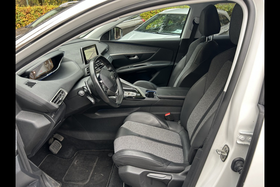 Peugeot 3008 1.2 130pk Automaat Allure Navi, Carplay, Trekhaak, Camera