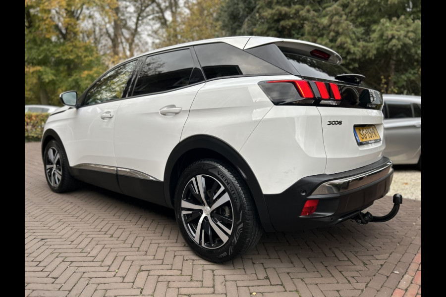 Peugeot 3008 1.2 130pk Automaat Allure Navi, Carplay, Trekhaak, Camera