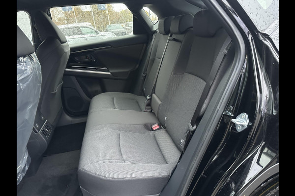 Toyota Bz4x Active 71 kWh 3 FASE| NIEUWE AUTO!!| 10 JAAR VOLLEDIGE FABRIEKSGARANTIE TOYOTA!| WARMTEPOMP| ADAPTIVE CRUISE| ACHTERUITRIJ CAMERA|