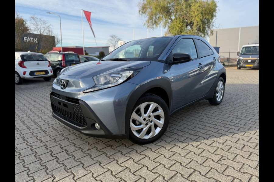 Toyota Aygo X 1.0 VVT-i S-CVT Play Automaat (BOVAG/RIJKLAARPRIJS)
