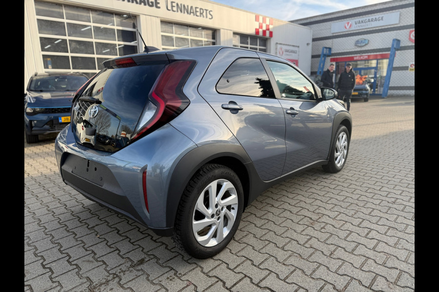 Toyota Aygo X 1.0 VVT-i S-CVT Play Automaat (BOVAG/RIJKLAARPRIJS)