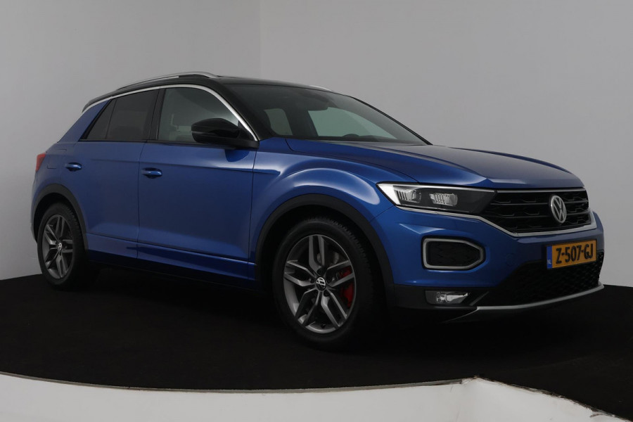 Volkswagen T-Roc 1.5 TSI Sport Business R (PANORAMADAK, STOEL/STUUR VERWARMING, DIGITALE COCKPIT, ACHTERUITRIJCAMERA)