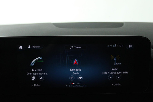 Mercedes-Benz GLA 180 Business Solution Luxury (SFEERVERLICHTING, STOELVERWARMING, CRUISE CONTROL, ACHTERUITRIJCAMERA)