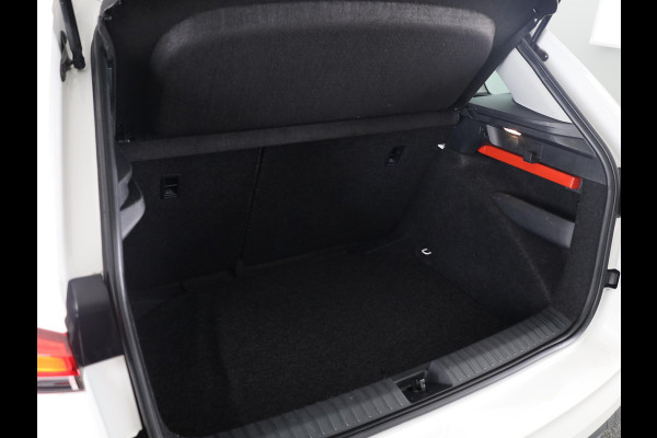 Škoda Kamiq 1.0 TSI Business Edition 110pk Automaat | Navigatie | Parkeercamera | Virtual Cockpit | Parkeersensoren voor en achter |