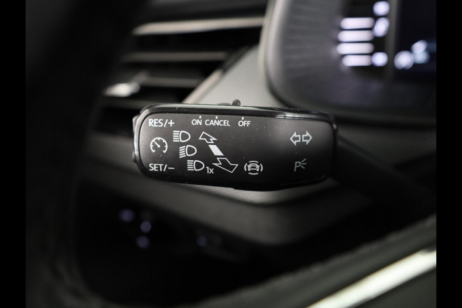 Škoda Kamiq 1.0 TSI Business Edition 110pk Automaat | Navigatie | Parkeercamera | Virtual Cockpit | Parkeersensoren voor en achter |