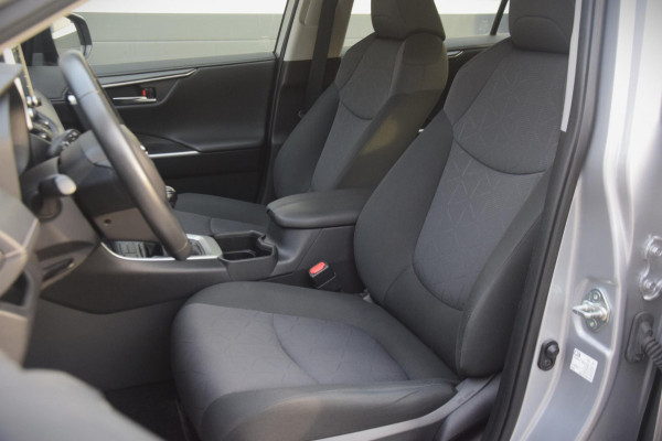 Toyota RAV4 2.0 VVT-iE Active 2000KG trekgewicht! TREKHAAK/APPLE CARPLAY/LED KOPLAMPEN