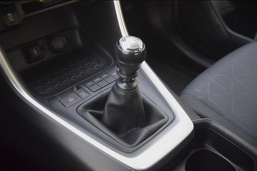 Toyota RAV4 2.0 VVT-iE Active 2000KG trekgewicht! TREKHAAK/APPLE CARPLAY/LED KOPLAMPEN