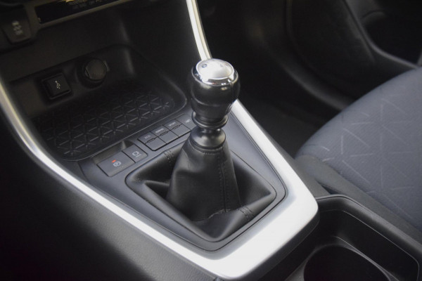 Toyota RAV4 2.0 VVT-iE Active 2000KG trekgewicht! TREKHAAK/APPLE CARPLAY/LED KOPLAMPEN