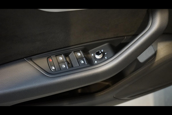 Audi A4 Avant 40 TFSI 3x S-Line BLACK OPTIK AUTOMAAT-ALCANTARA-AMBIANCE-KEYLESS-MATRIX LED-MASSAGE-PANORAMA-VIRTUEEL