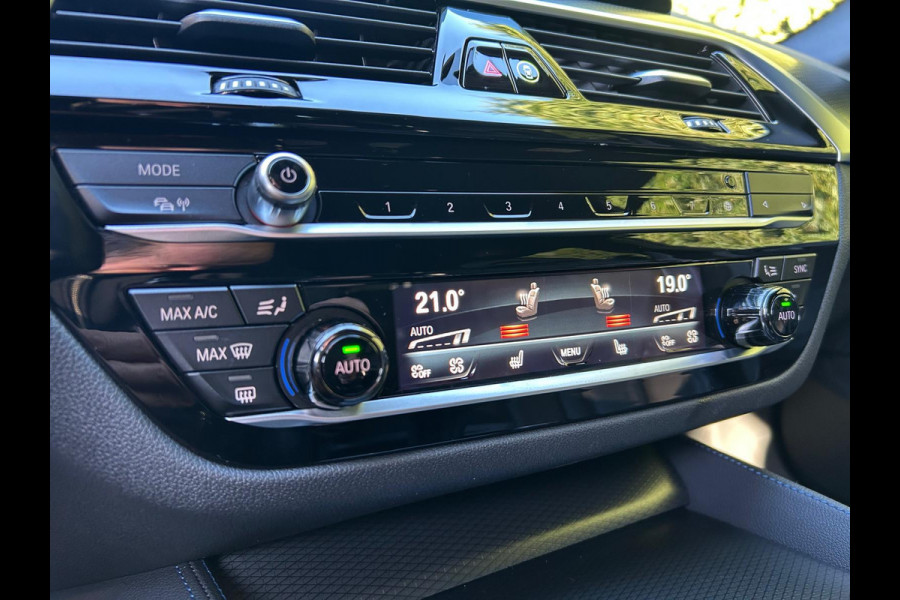 BMW 5 Serie Touring 530e xDrive BusinessEditionPlus Laser Schaalstoelen HUD !!NIEUWBINNEN!!