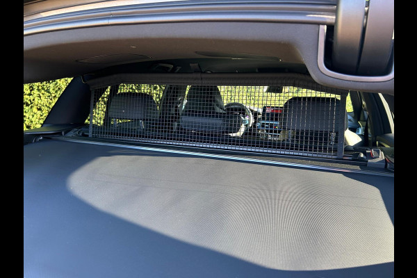 BMW 5 Serie Touring 530e xDrive BusinessEditionPlus Laser Schaalstoelen HUD !!NIEUWBINNEN!!