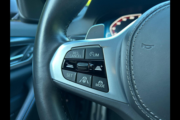 BMW 5 Serie Touring 530e xDrive BusinessEditionPlus Laser Schaalstoelen HUD !!NIEUWBINNEN!!