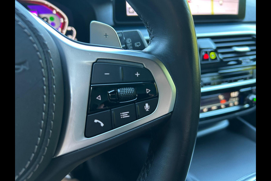 BMW 5 Serie Touring 530e xDrive BusinessEditionPlus Laser Schaalstoelen HUD !!NIEUWBINNEN!!