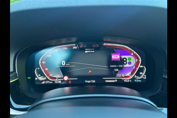 BMW 5 Serie Touring 530e xDrive BusinessEditionPlus Laser Schaalstoelen HUD !!NIEUWBINNEN!!