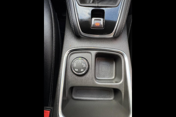 Opel Grandland X 1.2 Turbo Innovation - Navigatie / Apple CarPlay I Airco I PDC I LED I Sport velgen I Dealer onderhouden I