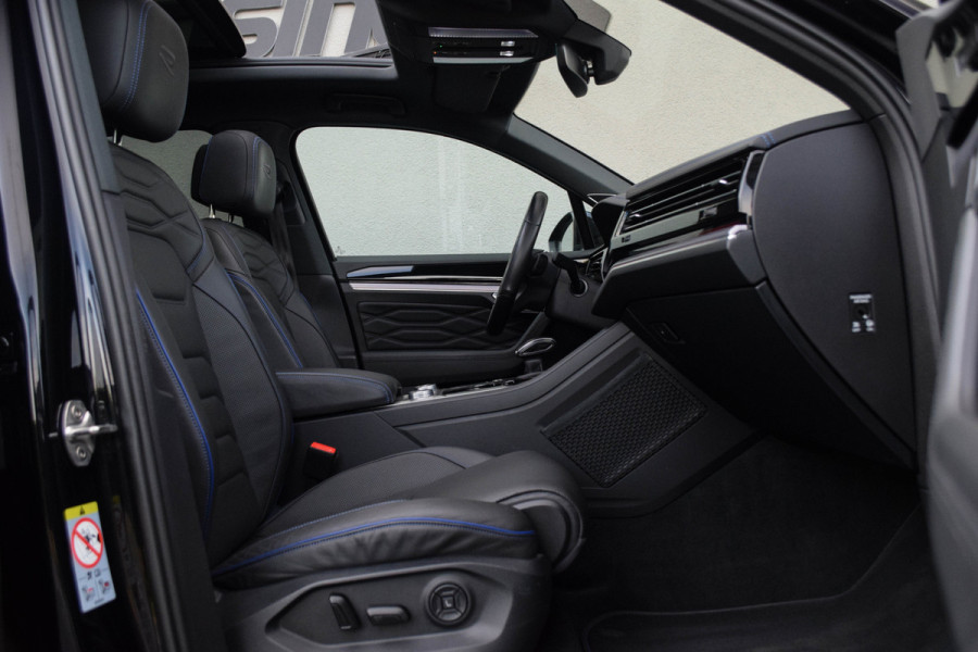 Volkswagen Touareg 3.0 TSi eHybrid 4MOTION / Puglia/ Adaptive Cruise Control/ Trekhaak/ Panoramadak/