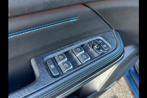 Lynk & Co 01 1.5 PHEV PLUG-IN HYBRIDE | COMPLETE AUTO | ELEKTRISCH PANORAMADAK | FULL OPTIONS |  RIJKLAAR GELEVERD 12 MND BOVAG GARANTIE |