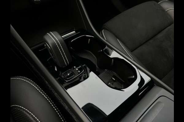 Volvo XC40 Recharge P8 AWD R-Design NL-AUTO | GOOGLE AUTOMOTIVE | WARMTEPOMP