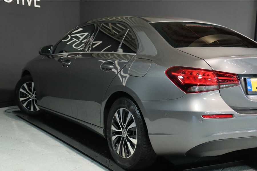 Mercedes-Benz A-Klasse 200 Business Solution / CAMERA / CARPLAY / NAP!
