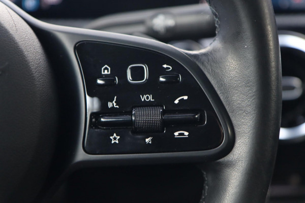Mercedes-Benz A-Klasse 200 Business Solution / CAMERA / CARPLAY / NAP!