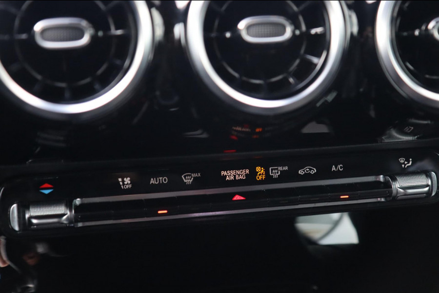 Mercedes-Benz A-Klasse 200 Business Solution / CAMERA / CARPLAY / NAP!