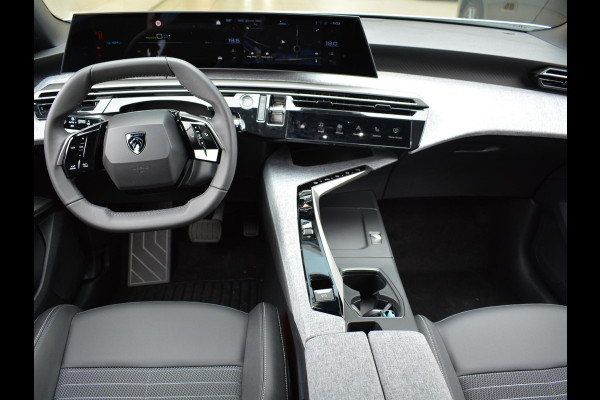 Peugeot E-3008 Allure 73 kWh