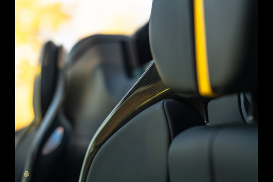 Ferrari 296 GTS 3.0 V6 | Racing Seats | Lift | JBL | Camera