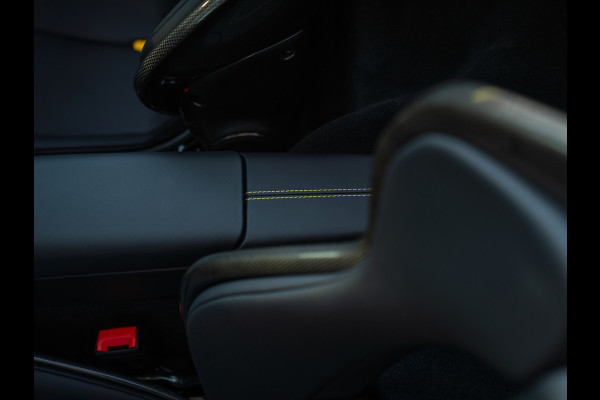 Ferrari 296 GTS 3.0 V6 | Racing Seats | Lift | JBL | Camera