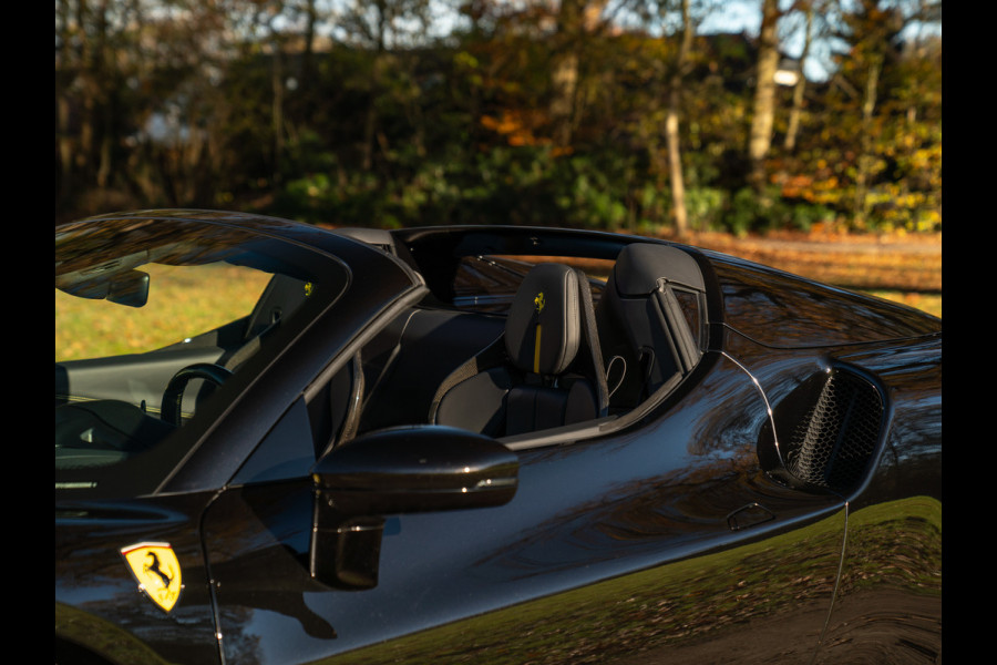 Ferrari 296 GTS 3.0 V6 | Racing Seats | Lift | JBL | Camera