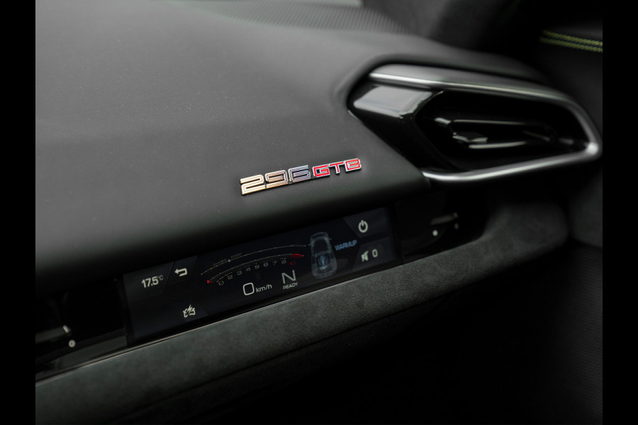 Ferrari 296 GTB 3.0 V6 | Lift | CarPlay | Racing Seats | Adapt. koplampen