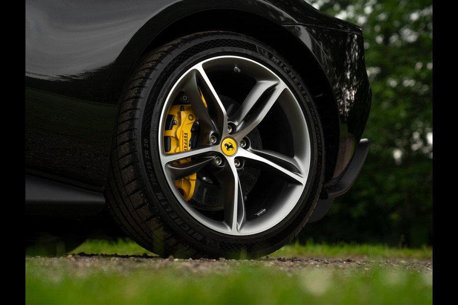 Ferrari 296 GTB 3.0 V6 | Lift | CarPlay | Racing Seats | Adapt. koplampen