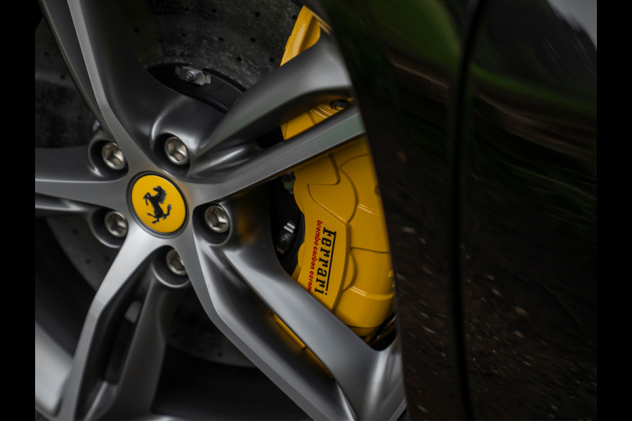 Ferrari 296 GTB 3.0 V6 | Lift | CarPlay | Racing Seats | Adapt. koplampen