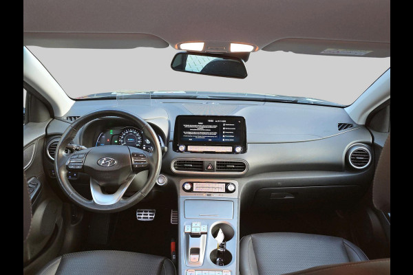 Hyundai Kona EV Premium 64 kWh | Automaat | Stoelverwarming/koeling |Stuurverwarming | Volleder | Headup Display |